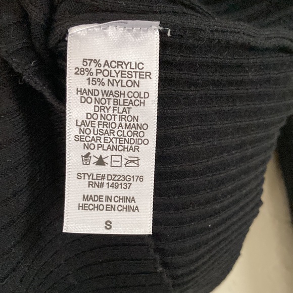 Collared Top - Picture 3 of 3